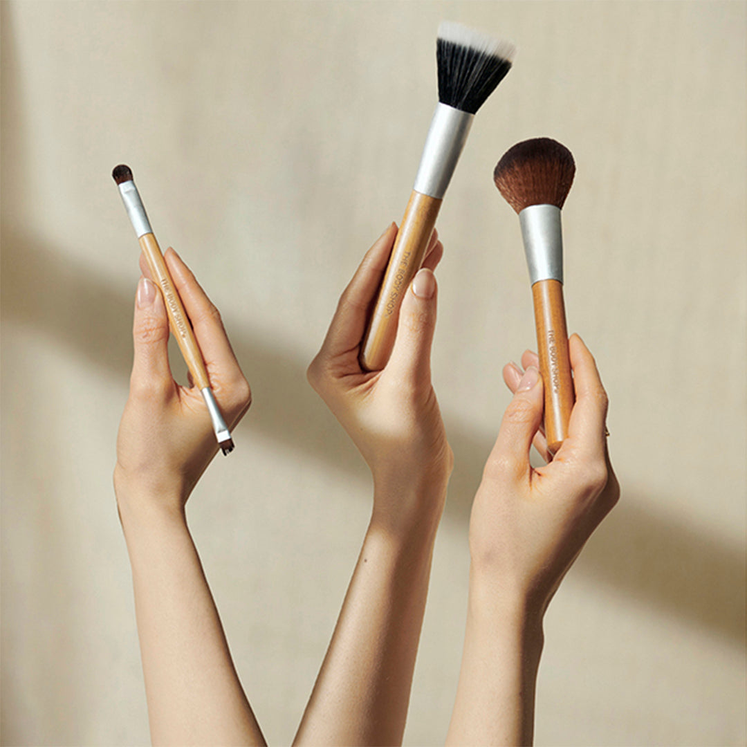 Brocha para base de maquillaje Fresh Nude (7497826205867) (8202594353323)