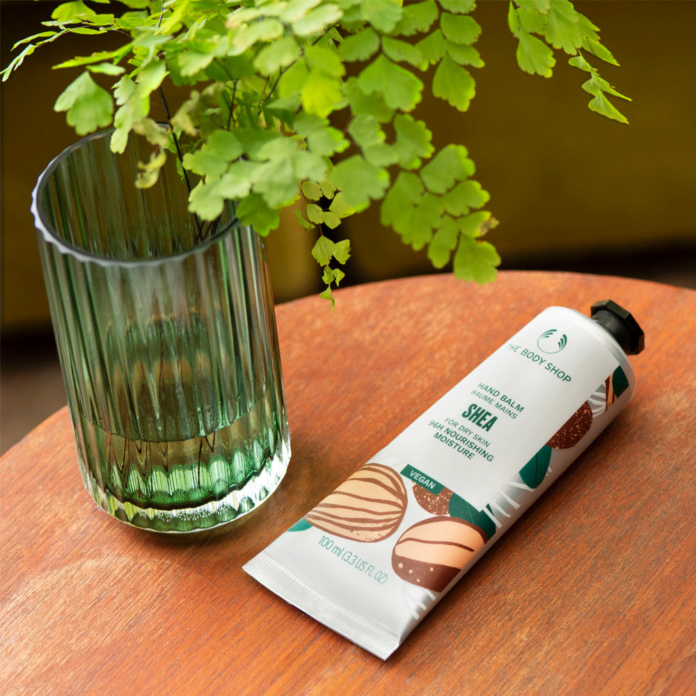 Crema de manos de karité en envase de 100 ml, nutrición y suavidad