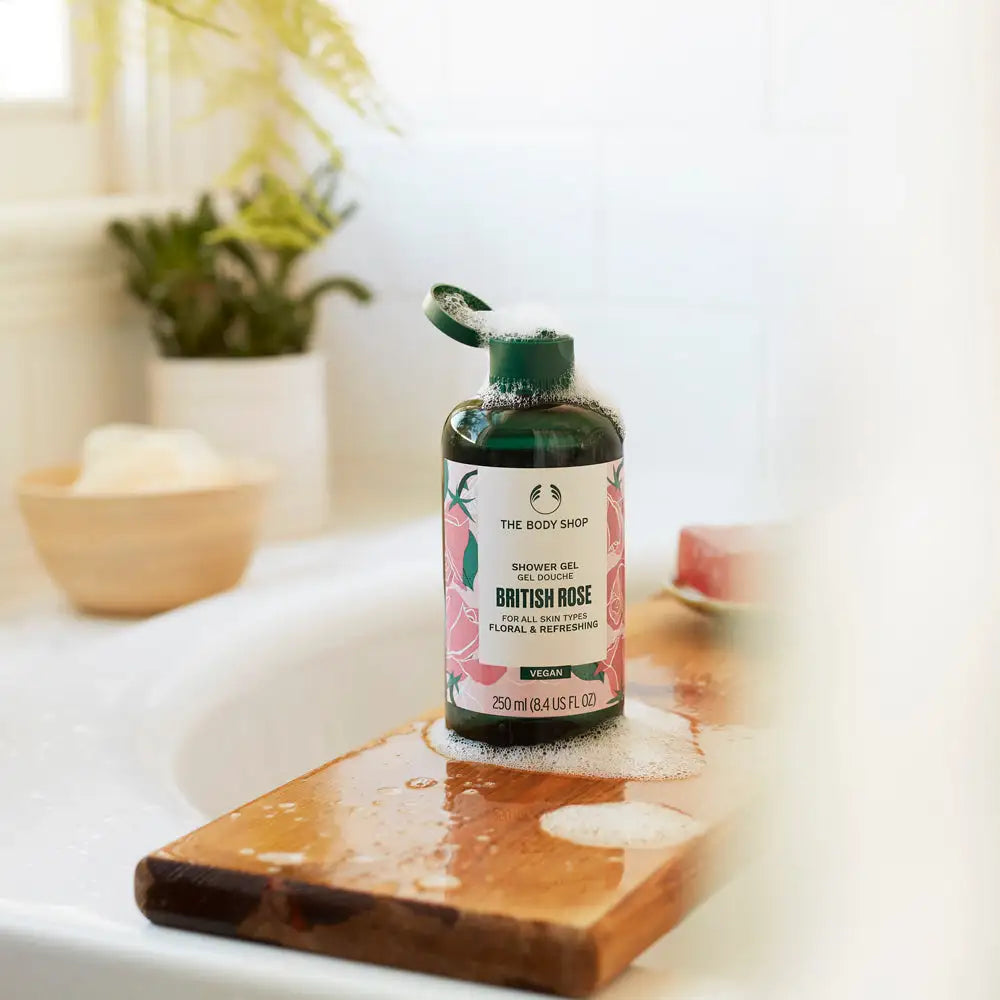 Producto de cuidado personal, gel de ducha con extracto de rosa británica