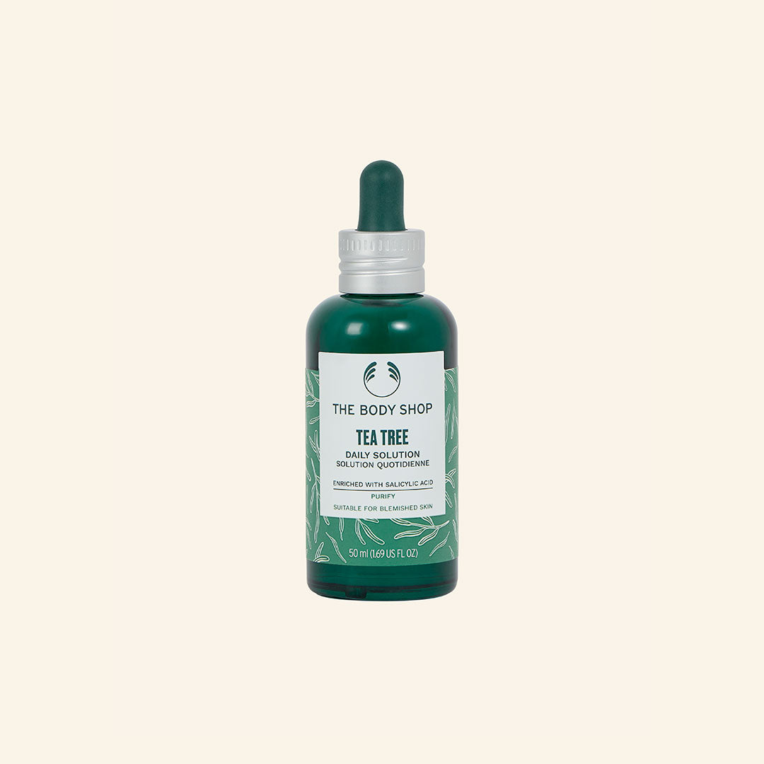 Solución diaria anti imperfecciones con aceite de Árbol de Té de comercio justo para piel grasa y con manchas, 50 ml, ayuda a purificar, reducir la grasa y mejorar la textura de la piel, combate imperfecciones y promueve una apariencia más saludable y radiante